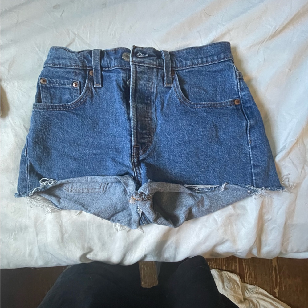 Levi’s shorts